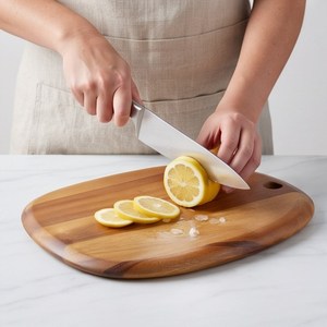 Planche à découper ovale en bois rustique élégante, bloc de découpe en bois naturel avec trou de suspension - Product Image 3
