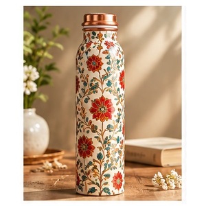 Botella de Agua de Cobre Hecha a Mano con Diseño Floral Dorado, Estilo Chino Tradicional, Portátil para Viajes - Product Image 2