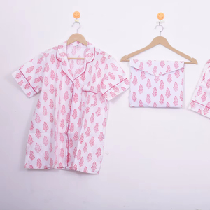 ชุดนอนผ้าฝ้ายพิมพ์ลายบล็อกสีครามพรีเมียม - ชุดเสื้อและกางเกงขาสั้น 3 ชิ้น - Product Image 1