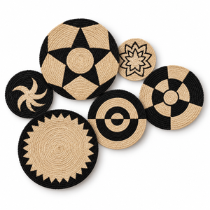 Ensemble de 6 décorations murales rondes en jute personnalisables, noir et naturel, style bohème géométrique, pour la décoration intérieure et les hôtels - Product Image 1