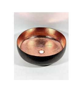 Cuvette en cuivre antique de qualité design à texture martelée pour les salles de bains rustiques haut de gamme à usage résidentiel ou hôtelier - Product Image 5