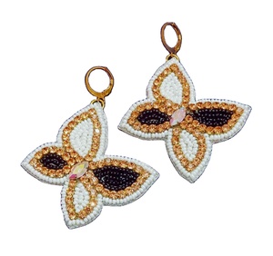 Boucles d'oreilles en perles multicolores brodées, bijoux de mode pour femmes et filles par MD HANDICRAFTS - Product Image 1