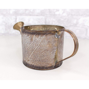 Regadera de metal galvanizado de alta calidad con pico largo y patrón en relieve de diamantes para uso en interiores. - Product Image 2