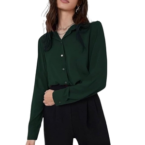 Camiseta corta de corte holgado para mujer |   Cómodo y Elegante Camisa Coreana con Botones - Product Image 1