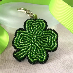 Nouvel Arrivage : Porte-clés mousqueton personnalisé avec broderie tissée et accessoires de sac en perles de rocaille, breloques classiques en verre écologiques faites à la main - Product Image 2