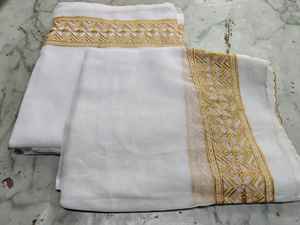 ผ้าคลุมไหล่สีขาวคุณภาพดีขายดี ผลิตจากผ้าฝ้ายวอยล์ ตัดเย็บแบบคัลเลอร์บล็อก น้ำหนักเบา ทนทาน เหมาะสำหรับฤดูหนาว สำหรับชาวมุสลิม หมายเลขสินค้า - Product Image 2