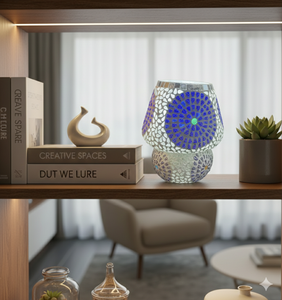 โคมไฟตั้งโต๊ะทรงกลมลายโบฮีเมียนสีน้ำเงินขาว ดีไซน์ร่วมสมัย ทำด้วยมือ ขนาดสั่งทำได้ ใช้ตกแต่งข้างเตียง ให้แสงสว่างภายในบ้าน - Product Image 5