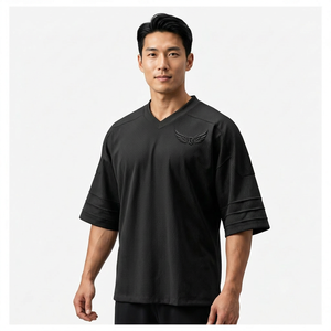 เสื้อฟุตบอลผู้ชายสีดำพิมพ์ลาย คอกลม แขนสามส่วน ผ้าตาข่าย ระบายเหงื่อได้ดี ทรงปกติ สำหรับฤดูร้อน เหมาะสำหรับผู้ใหญ่ - Product Image 4