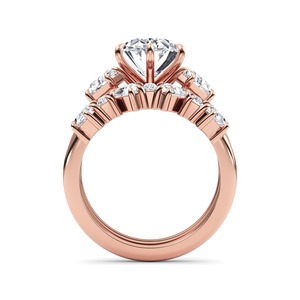 Bague en or rose 10K Radiant avec diamants de laboratoire, sertis de taille ovale, taille baguette et taille tête de veau, 4,51 CTW - Product Image 2