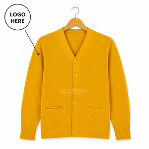 เสื้อคาร์ดิแกนคอวีถักลายโลโก้ Cosh International สำหรับกลุ่มพี่น้อง แขนยาว สีพื้น ติดกระดุมด้านหน้า สไตล์ลำลอง สีเหลือง - Product Image 1