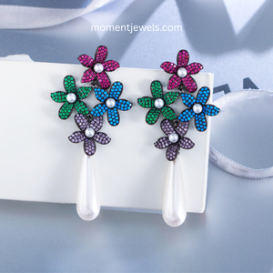 Elegantes Pendientes de Flores para Mujer, Chapados en Oro Blanco, con Circonita y Perla Artificial, con Plata de Ley 925 - Product Image 2