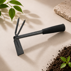 Azada de Alta Resistencia de 2 Puntas, Herramienta Manual de Jardín con Hoja Metálica Resistente para Desherbar, Remover la Tierra, Cultivar y Plantar - Product Image 5