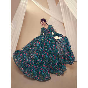 MALAIKA ARORA FLORAL ESTAMPADO E HILO BORDADO ENCAJE KURTA CON DUPATTA - Product Image 4