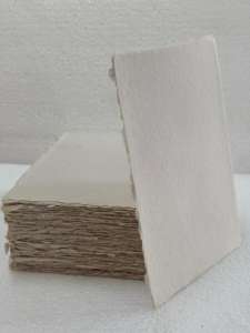 Papel Artesanal de Algodón con Borde Decorativo de la Marca Conifer, Hojas de Papel Impresas con Serigrafía, Papel Artesanal Blanco Natural de Primera Calidad - Product Image 2