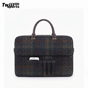 Housse de protection personnalisée en feutre de laine doux, durable, écologique et multifonctionnelle pour ordinateur portable, idéale comme cadeau promotionnel d'entreprise - Product Image 1