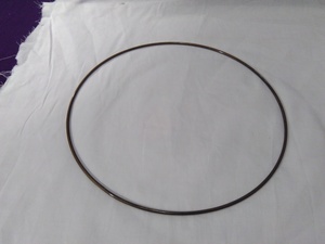 Offre spéciale : Grands anneaux métalliques circulaires pour créations florales, anneaux métalliques dorés pour attrape-rêves, décorations murales et artisanat floral. - Product Image 1