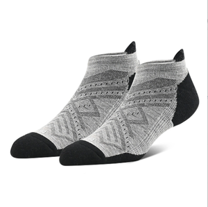 Calcetines Deportivos de Lana Merino con Bloques de Color y Corte Bajo |   OEM Transfronterizo para Maratón |   Calcetines Deportivos Unisex - Product Image 4