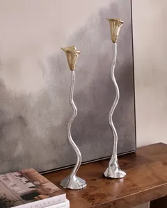 Porte-bougie décoratif en fer de qualité supérieure, collection élégante et luxueuse intemporelle, porte-bougie en or fait main, design moderne pour l'intérieur - Product Image 1