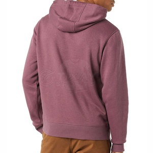 Sweat-shirt léger de luxe pour homme, fabriqué avec un tissu dense et une doublure intérieure douce pour une utilisation durable - Product Image 2