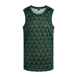 Maillot de basketball personnalisé avec logo, antibactérien, respirant, vert foncé, sans manches, col rond, haut athlétique ample pour homme, vêtement d'été - Product Image 1