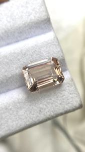 Piedra de Morganita Natural Certificada, Corte Esmeralda Octogonal, con Excelente Color y Brillo, Beryl Natural de 5.39 Quilates, Limpia con Lupa - Product Image 4