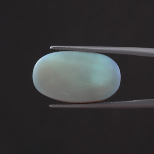 โอปอลสีขาวธรรมชาติคุณภาพดี รับรองโดย IGI พลอยเม็ดเดี่ยว 9.96 กะรัต รูปไข่ 23x12 มม. ทรงรี ขัดเงาด้วยมือ ผ่านการเคลือบด้วยแว็กซ์/น้ำมัน - Product Image 1