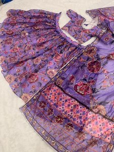Lehenga choli ชุดปาร์ตี้สไตล์วินเทจขนสัตว์เทียมสีฟ้าสำหรับงานแต่งงานฤดูร้อนฤดูหนาว - Product Image 2
