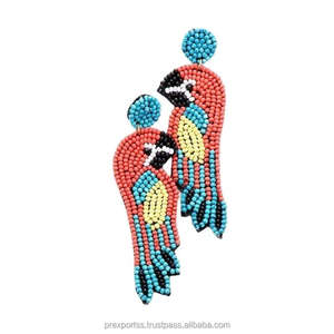 Boucles d'oreilles brodées unisexe style bohème faites à la main oiseau perlé fleur motif déclaration taille personnalisée vente en gros - Product Image 6