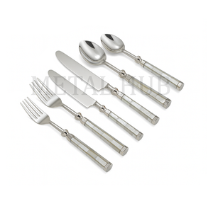 ชุดช้อนส้อมสแตนเลส 6 ชิ้น ด้ามจับเปลือกหอยคาปิซสีขาว ชุดช้อนส้อมมีด ช้อน ชุดอาหารบนโต๊ะอาหาร ชุดครัว - Product Image 4