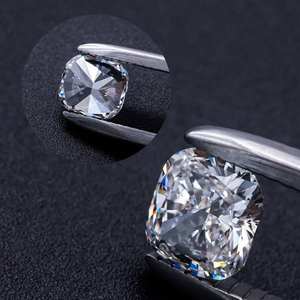 เพชรโมอิสซาไนต์ทรงคุชชั่นคุณภาพสูง เกรด VVS สี D สีขาว ทรงเหลี่ยมเจียระไนแบบไอซ์คัท  ได้รับการรับรองจาก IGI - Product Image 1