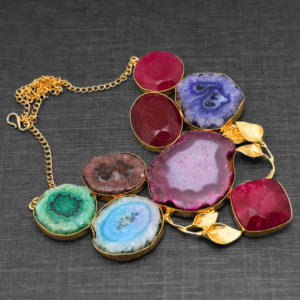 Collier Statement en pierres précieuses, plaqué or 18 carats, agate naturelle et rubis, collier artisanal audacieux - Product Image 5