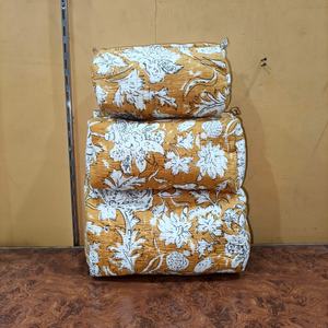 Juego de 3 Bolsas de Maquillaje Rectangulares Grandes para Mujer, Diseño Acolchado, Cierre de Cremallera Ecológico de Algodón, Resistentes al Agua - Product Image 4