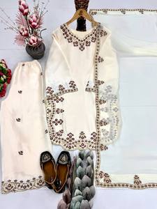 Traje Palazzo Étnico de Lujo con Cristales Romanos, Bordado Intenso con Lentejuelas y Diseño de Corte Exclusivo - Product Image 4