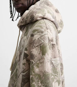 Sweat à capuche camouflage pour homme, style streetwear, personnalisable, uni, brossé, avec capuche réglable et bordure côtelée, motif camouflage feuilles - Product Image 4