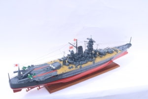 Maquette de navire de guerre japonais Musashi en bois, fabriquée à la main - Modèle militaire de classe Yamato de la Seconde Guerre mondiale pour la décoration de la maison ou du bureau - Product Image 3