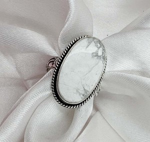 Natural White Howlite Oval <b>Silver</b> Plated <b>Ring</b> Handmade Statement Gemstone <b>Adjustable</b> Boho Fashion <b>Ring</b> for Women - Product Image 1