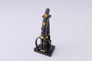 Ciseaux en papier inspirés de l'épée samouraï, modèle Oda Nobunaga P2, ultra-précision, noir et or, 18 cm, 70 g, manche en ABS, fabriqué au Japon - Product Image 2
