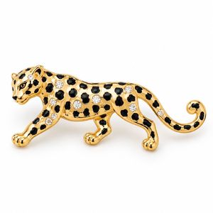 Broche Léopard avec finition dorée polie, épingle vintage en forme de panthère pour écharpe en laine d'hiver - Product Image 1