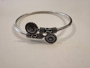 925 <b>Sterling</b> <b>Silver</b> Trendy Flexible <b>Bangle</b> <b>Bracelet</b> for Women and Girls 17gm 92.5% <b>Silver</b> Oxidised <b>Silver</b> Tone - Product Image 4