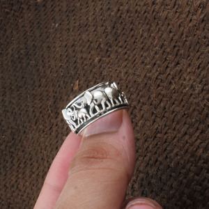 Wholesale Shree Jaipur Silver 925 Sterling Silver Elephant <b>Spinner</b> <b>Ring</b> Carved Elephant Family Band Anti Anxiety Meditation <b>Ring</b> - Product Image 1