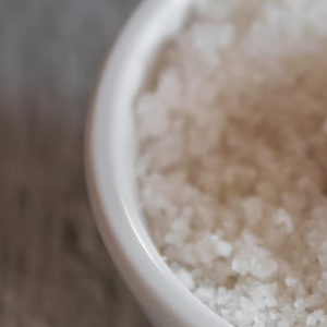 Cristales de Sal Marina Natural Gruesa Blanca para Uso Culinario, Condimento de Cocina y Aplicaciones Alimentarias - Product Image 4
