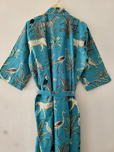 Impresionante Bata Kimono Midi de Algodón Estampada a Mano con un Divertido Estampado de Selva Safari, Vestido Largo de Cintura Alta, Bata de Baño Versátil Unisex - Product Image 4