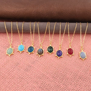 Collier pendentif tortue en labradorite naturelle chatoyante, plaqué or 18 carats, pierre précieuse ovale taillée en losange, bijou délicat superposé pour elle - Product Image 2