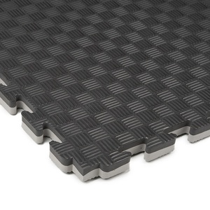 OEM aceptado proveedor mayorista respetuoso con el medio ambiente 5 rayas patrón 2 capas EVA playmat tatami deporte ejercicio Mat resistente al sudor - Product Image 6