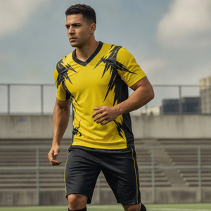 Maillots de football personnalisés en gros – Tenues de football américain durables en polyester, vierges, pour matchs et entraînements – Fabricant d'équipements d'équipe - Product Image 5