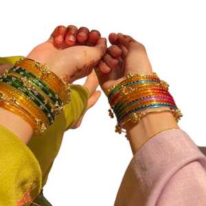 Ensembles de bracelets Churiyan tendance faits à la main pour mariées, bracelets en verre kashmiri, bijoux traditionnels pour femmes à porter lors de festivals - Product Image 1