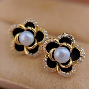 Boucles d'oreilles en argent S925 de style rétro haut de gamme coréen, nouvelles boucles d'oreilles tendance en perles de camélia, bijoux célèbres sur Internet - Product Image 3