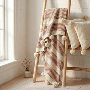 Couverture de canapé en coton vert sauge, texture en relief, couvre-lit, drap bohème à pompons, vente en gros - Product Image 3
