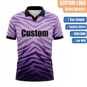 เสื้อฟุตบอลปักลายพร้อมโลโก้ - Product Image 1