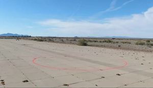 Peinture phosphorescente IG-6 pour hélicoptères aéroportuaires, peinture de visibilité nocturne pour pistes d'atterrissage sur toits, exportateur d'Inde au meilleur prix - Product Image 5